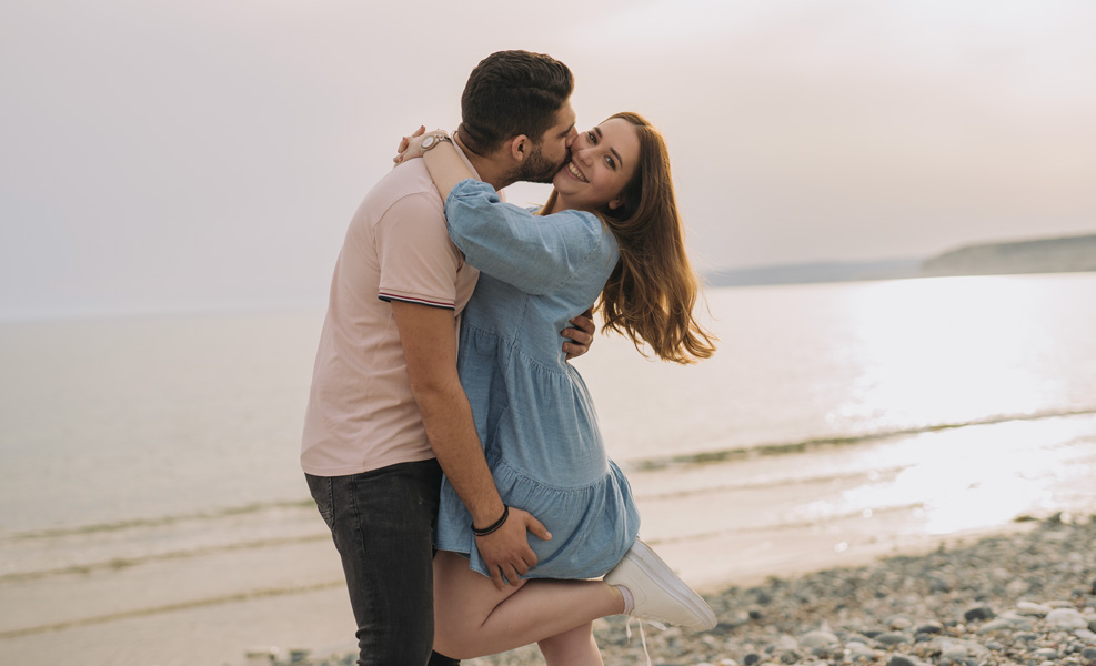 couple photoshoot by the beach